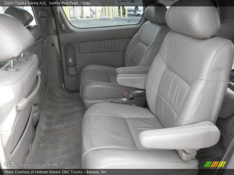 Sunfire Red Pearl / Gray 2000 Toyota Sienna XLE