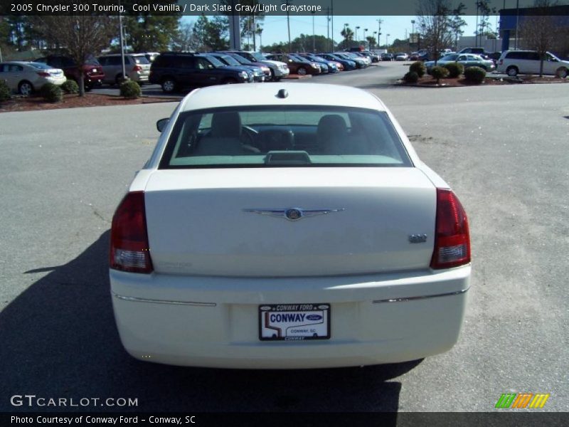 Cool Vanilla / Dark Slate Gray/Light Graystone 2005 Chrysler 300 Touring