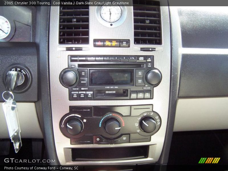 Cool Vanilla / Dark Slate Gray/Light Graystone 2005 Chrysler 300 Touring