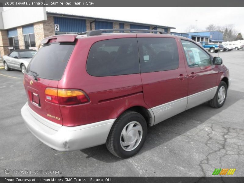 Sunfire Red Pearl / Gray 2000 Toyota Sienna XLE