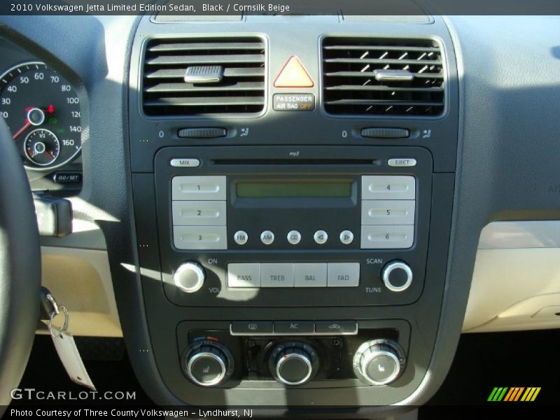 Black / Cornsilk Beige 2010 Volkswagen Jetta Limited Edition Sedan