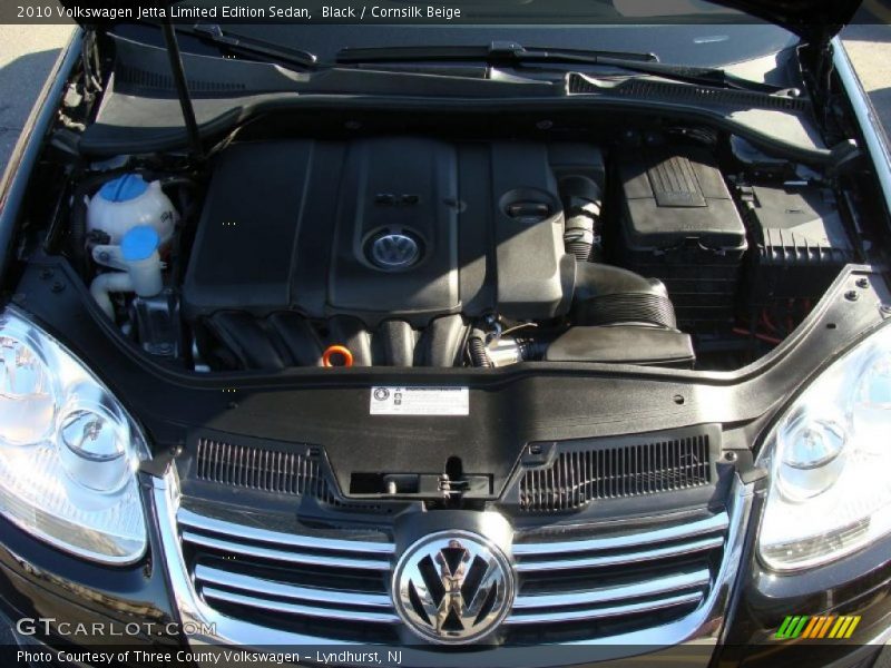 Black / Cornsilk Beige 2010 Volkswagen Jetta Limited Edition Sedan