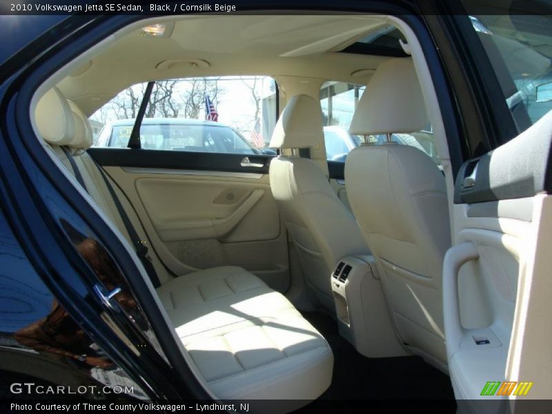 Black / Cornsilk Beige 2010 Volkswagen Jetta SE Sedan