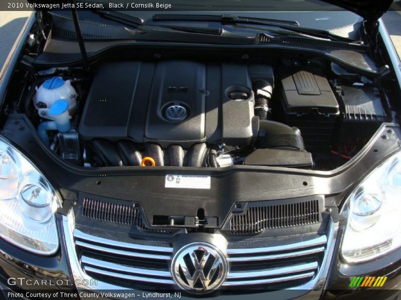 Black / Cornsilk Beige 2010 Volkswagen Jetta SE Sedan