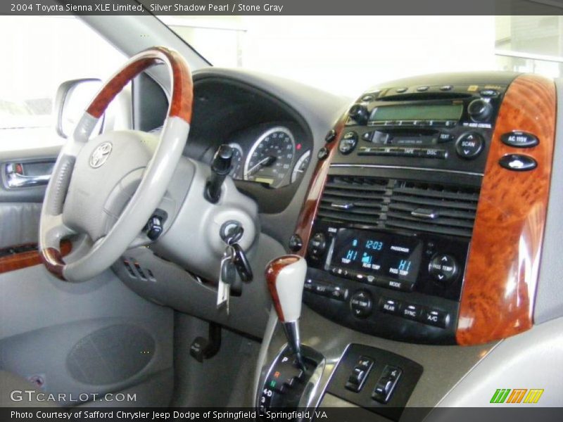 Silver Shadow Pearl / Stone Gray 2004 Toyota Sienna XLE Limited