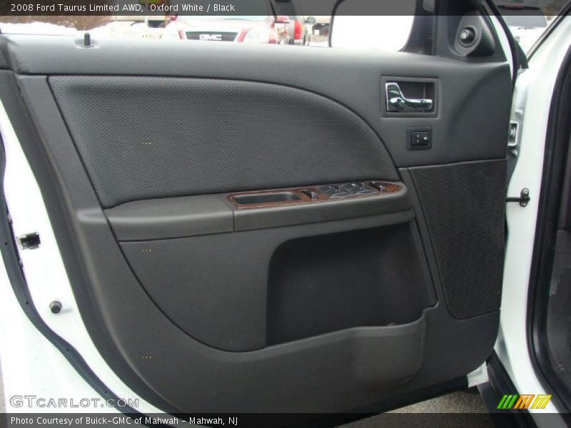 Oxford White / Black 2008 Ford Taurus Limited AWD