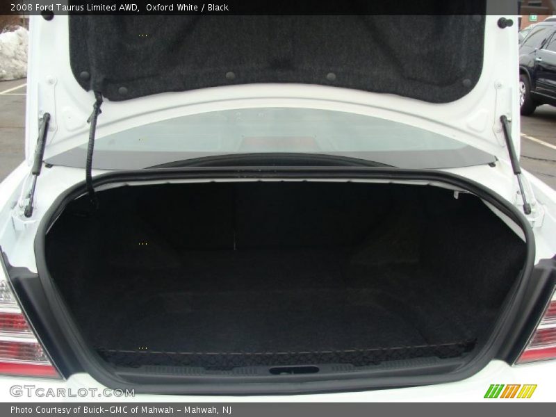 Oxford White / Black 2008 Ford Taurus Limited AWD