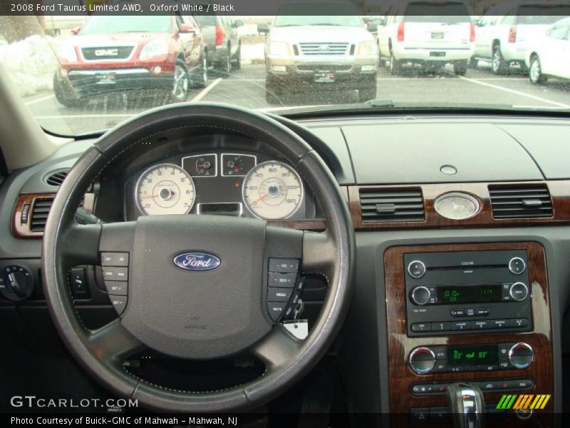 Oxford White / Black 2008 Ford Taurus Limited AWD