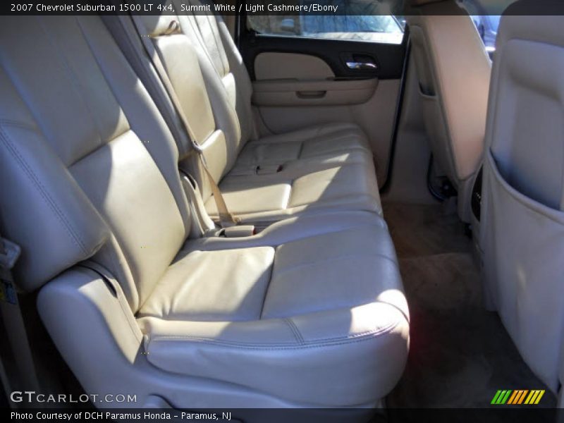 Summit White / Light Cashmere/Ebony 2007 Chevrolet Suburban 1500 LT 4x4