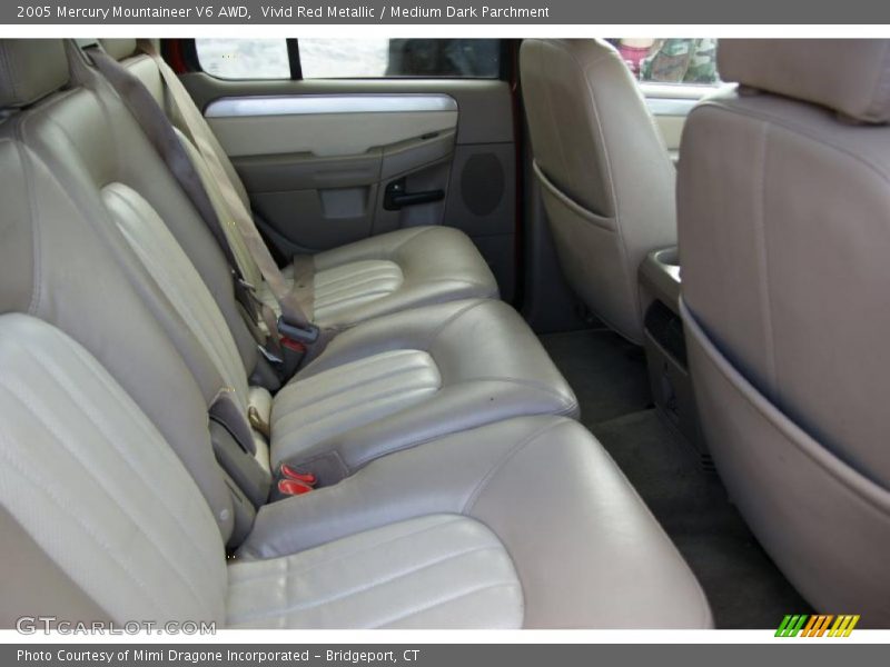  2005 Mountaineer V6 AWD Medium Dark Parchment Interior