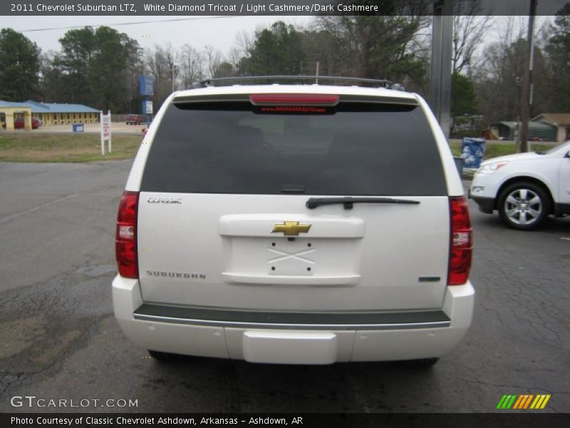 White Diamond Tricoat / Light Cashmere/Dark Cashmere 2011 Chevrolet Suburban LTZ