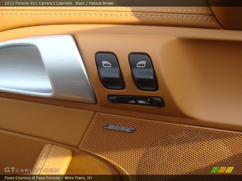 Controls of 2011 911 Carrera S Cabriolet