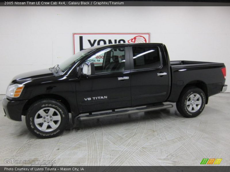 Galaxy Black / Graphite/Titanium 2005 Nissan Titan LE Crew Cab 4x4