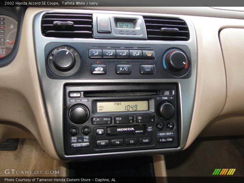 Controls of 2002 Accord SE Coupe