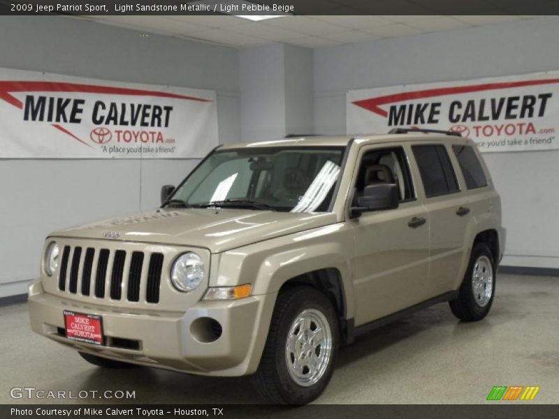 Light Sandstone Metallic / Light Pebble Beige 2009 Jeep Patriot Sport