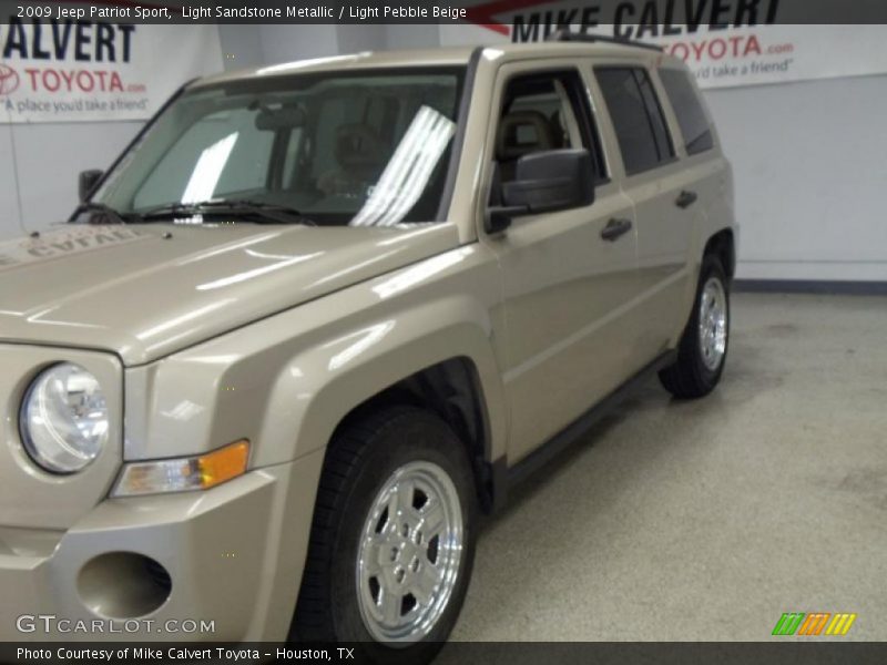 Light Sandstone Metallic / Light Pebble Beige 2009 Jeep Patriot Sport