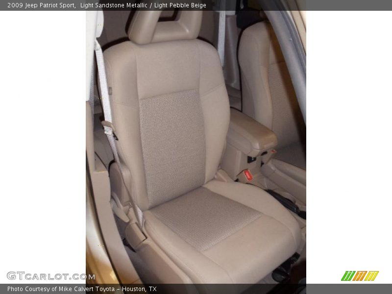 Light Sandstone Metallic / Light Pebble Beige 2009 Jeep Patriot Sport