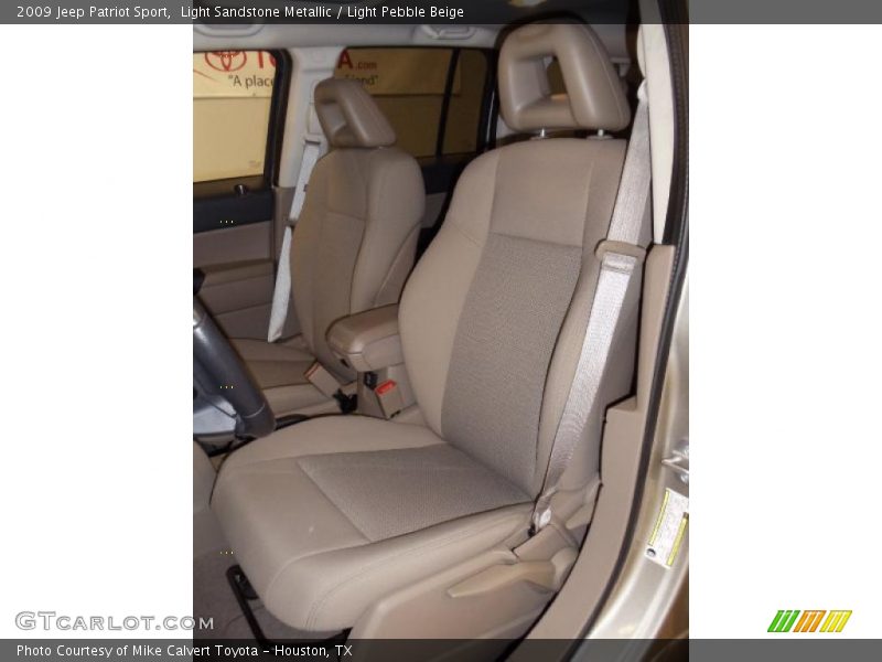 Light Sandstone Metallic / Light Pebble Beige 2009 Jeep Patriot Sport
