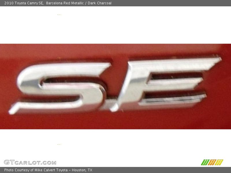 Barcelona Red Metallic / Dark Charcoal 2010 Toyota Camry SE
