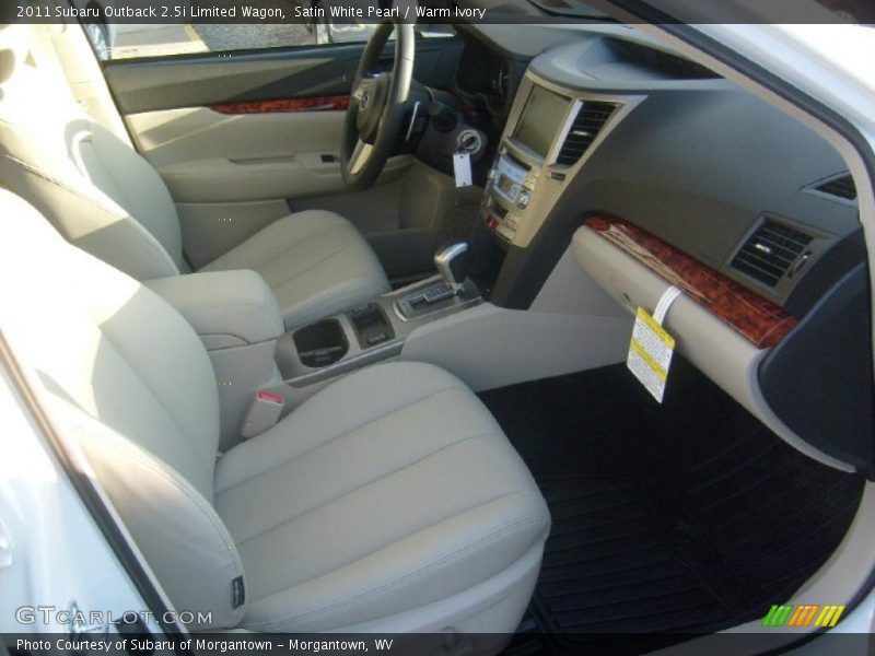 Satin White Pearl / Warm Ivory 2011 Subaru Outback 2.5i Limited Wagon