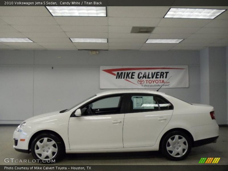 Candy White / Titan Black 2010 Volkswagen Jetta S Sedan