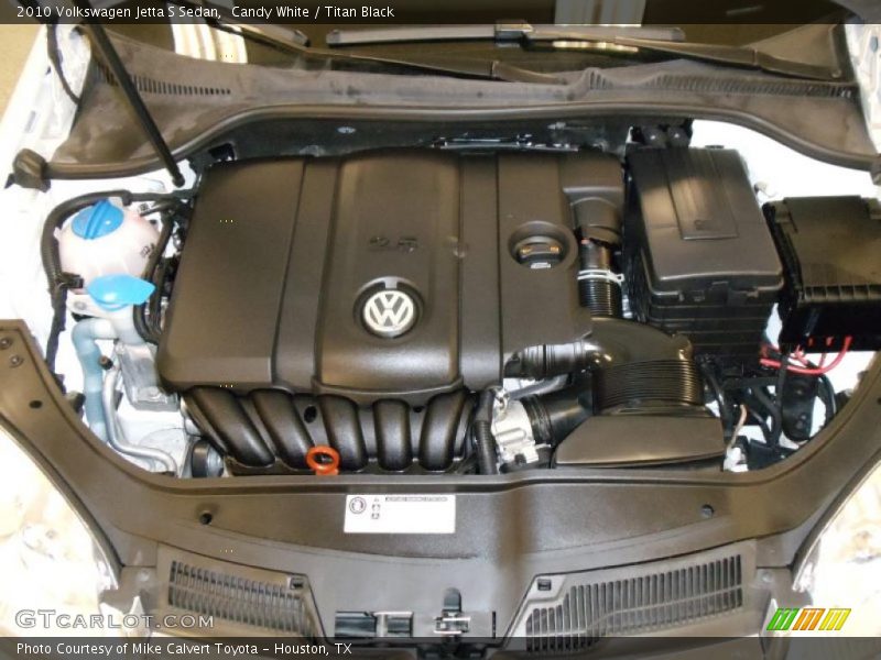 Candy White / Titan Black 2010 Volkswagen Jetta S Sedan