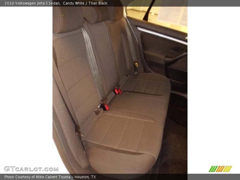 Candy White / Titan Black 2010 Volkswagen Jetta S Sedan