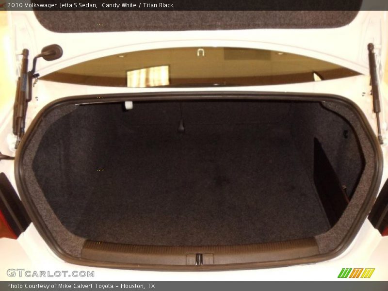 Candy White / Titan Black 2010 Volkswagen Jetta S Sedan