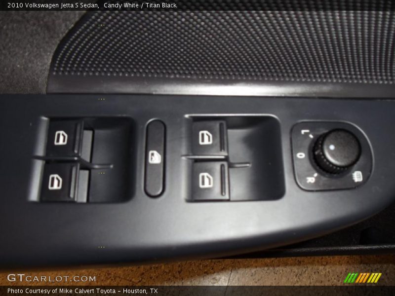 Candy White / Titan Black 2010 Volkswagen Jetta S Sedan