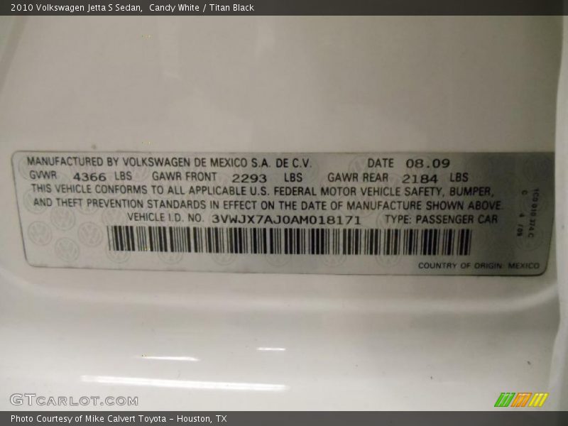 Candy White / Titan Black 2010 Volkswagen Jetta S Sedan