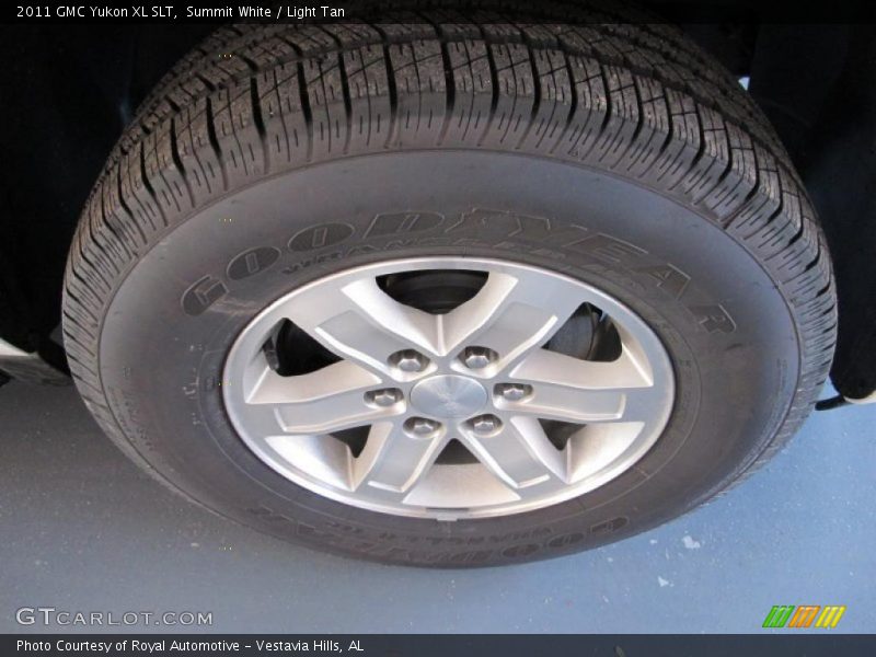  2011 Yukon XL SLT Wheel