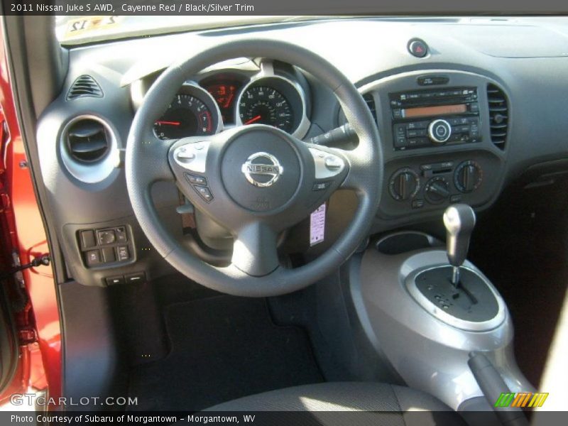 Dashboard of 2011 Juke S AWD