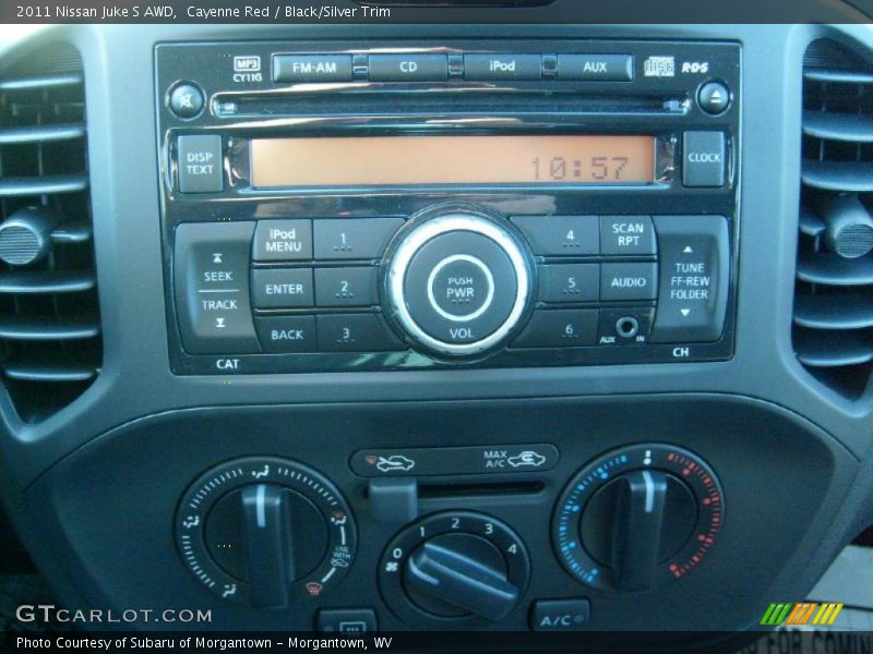 Controls of 2011 Juke S AWD