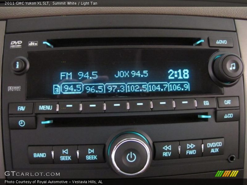 Controls of 2011 Yukon XL SLT