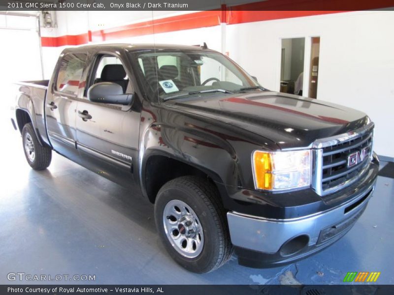 Onyx Black / Dark Titanium 2011 GMC Sierra 1500 Crew Cab