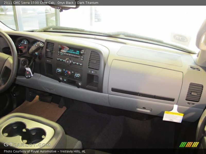 Onyx Black / Dark Titanium 2011 GMC Sierra 1500 Crew Cab