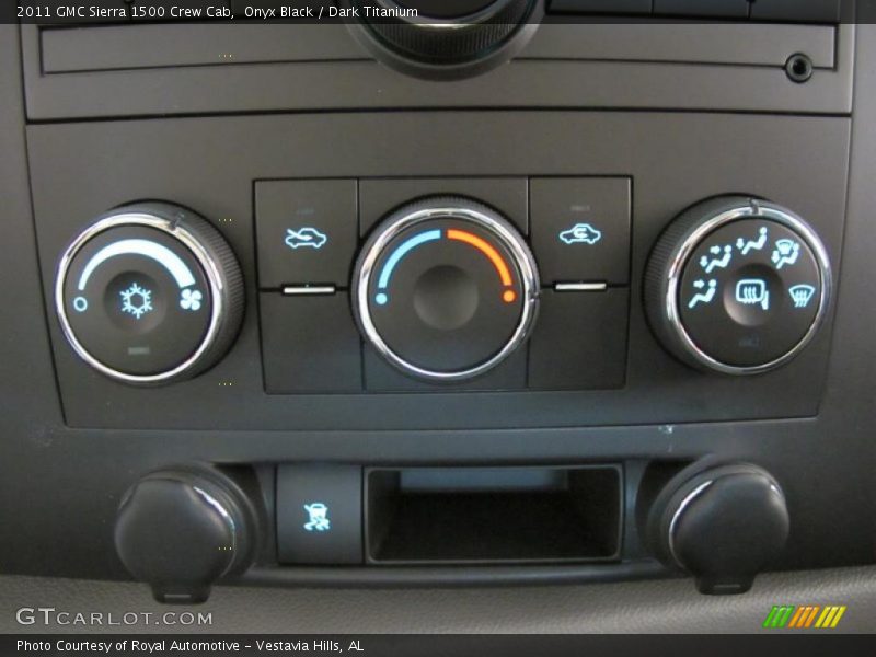 Onyx Black / Dark Titanium 2011 GMC Sierra 1500 Crew Cab
