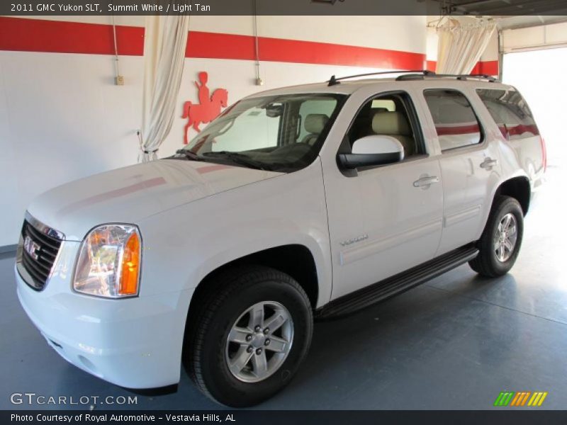 Summit White / Light Tan 2011 GMC Yukon SLT