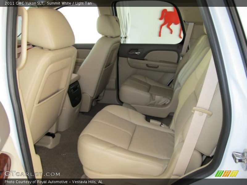 Summit White / Light Tan 2011 GMC Yukon SLT