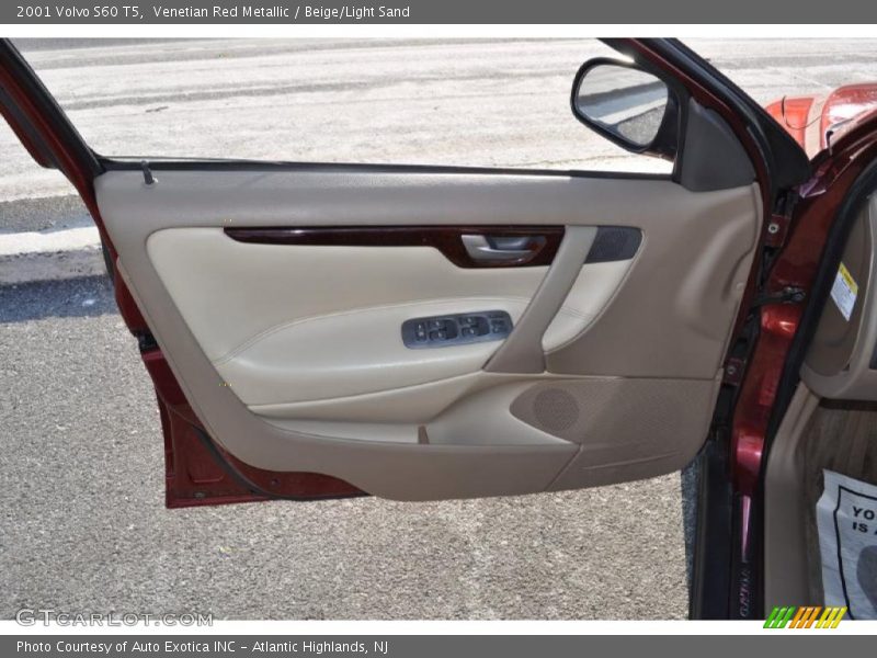 Venetian Red Metallic / Beige/Light Sand 2001 Volvo S60 T5
