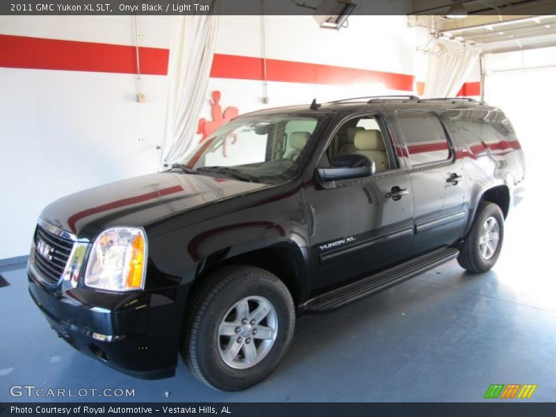 Onyx Black / Light Tan 2011 GMC Yukon XL SLT