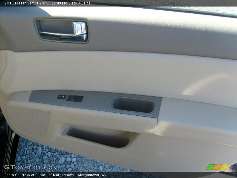 Espresso Black / Beige 2011 Nissan Sentra 2.0 S