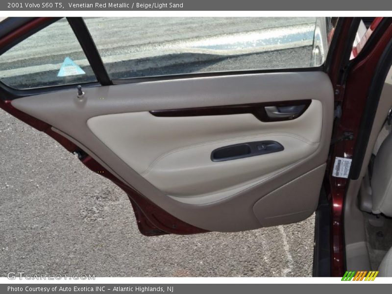 Venetian Red Metallic / Beige/Light Sand 2001 Volvo S60 T5