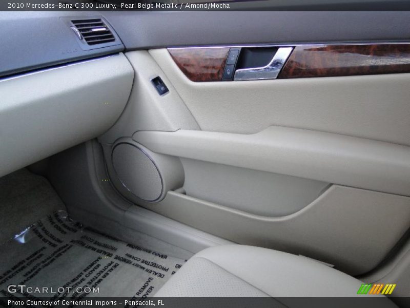 Pearl Beige Metallic / Almond/Mocha 2010 Mercedes-Benz C 300 Luxury