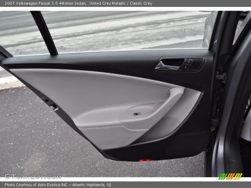 Door Panel of 2007 Passat 3.6 4Motion Sedan