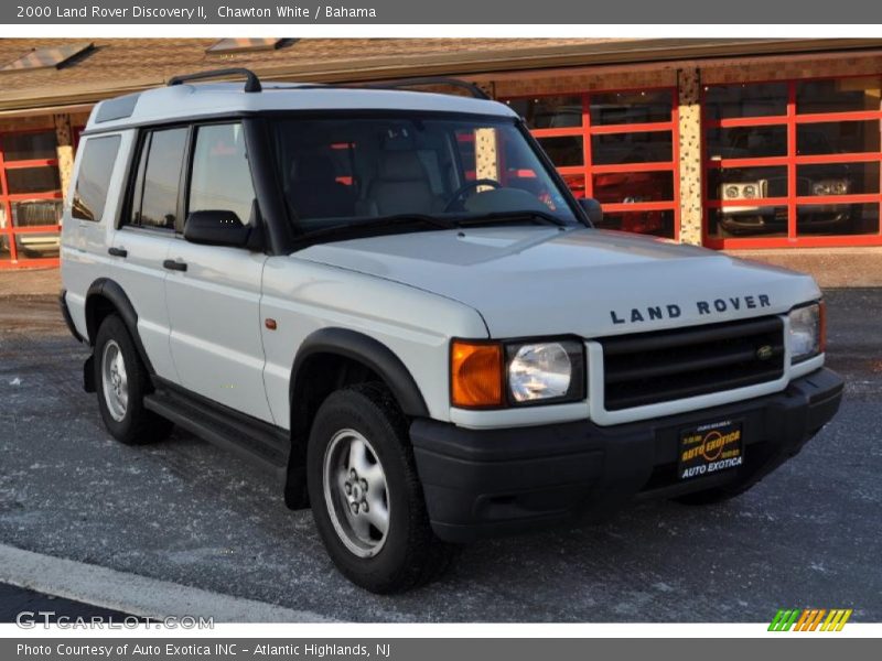 Chawton White / Bahama 2000 Land Rover Discovery II