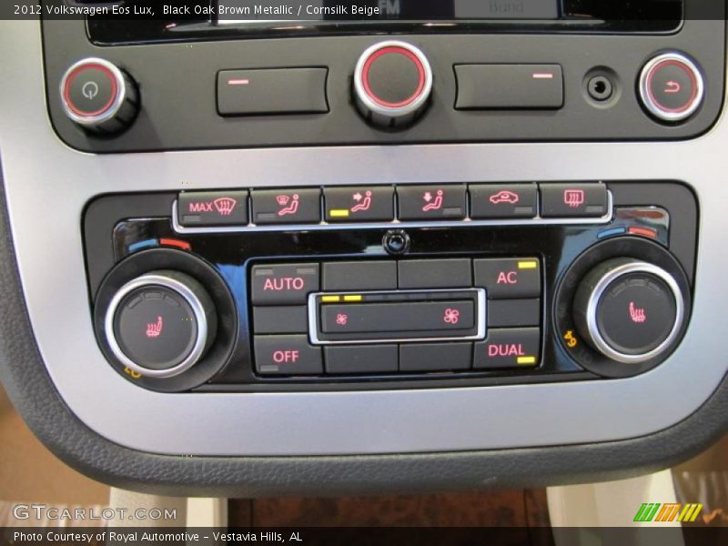 Controls of 2012 Eos Lux