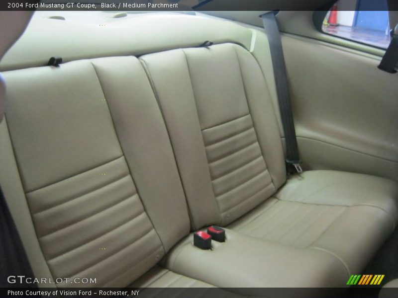 Black / Medium Parchment 2004 Ford Mustang GT Coupe
