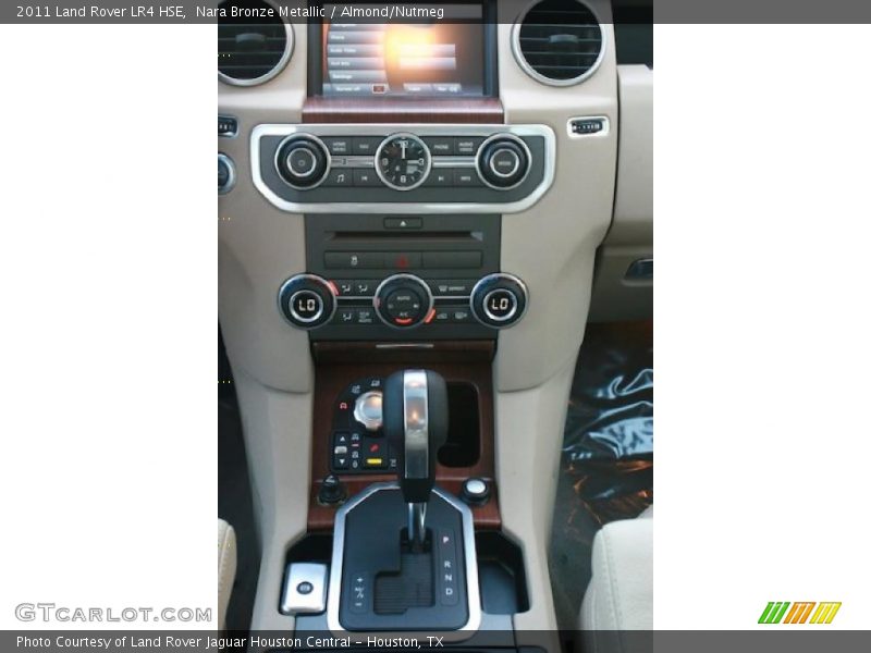 Nara Bronze Metallic / Almond/Nutmeg 2011 Land Rover LR4 HSE