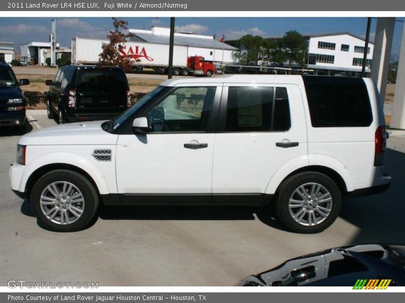 Fuji White / Almond/Nutmeg 2011 Land Rover LR4 HSE LUX